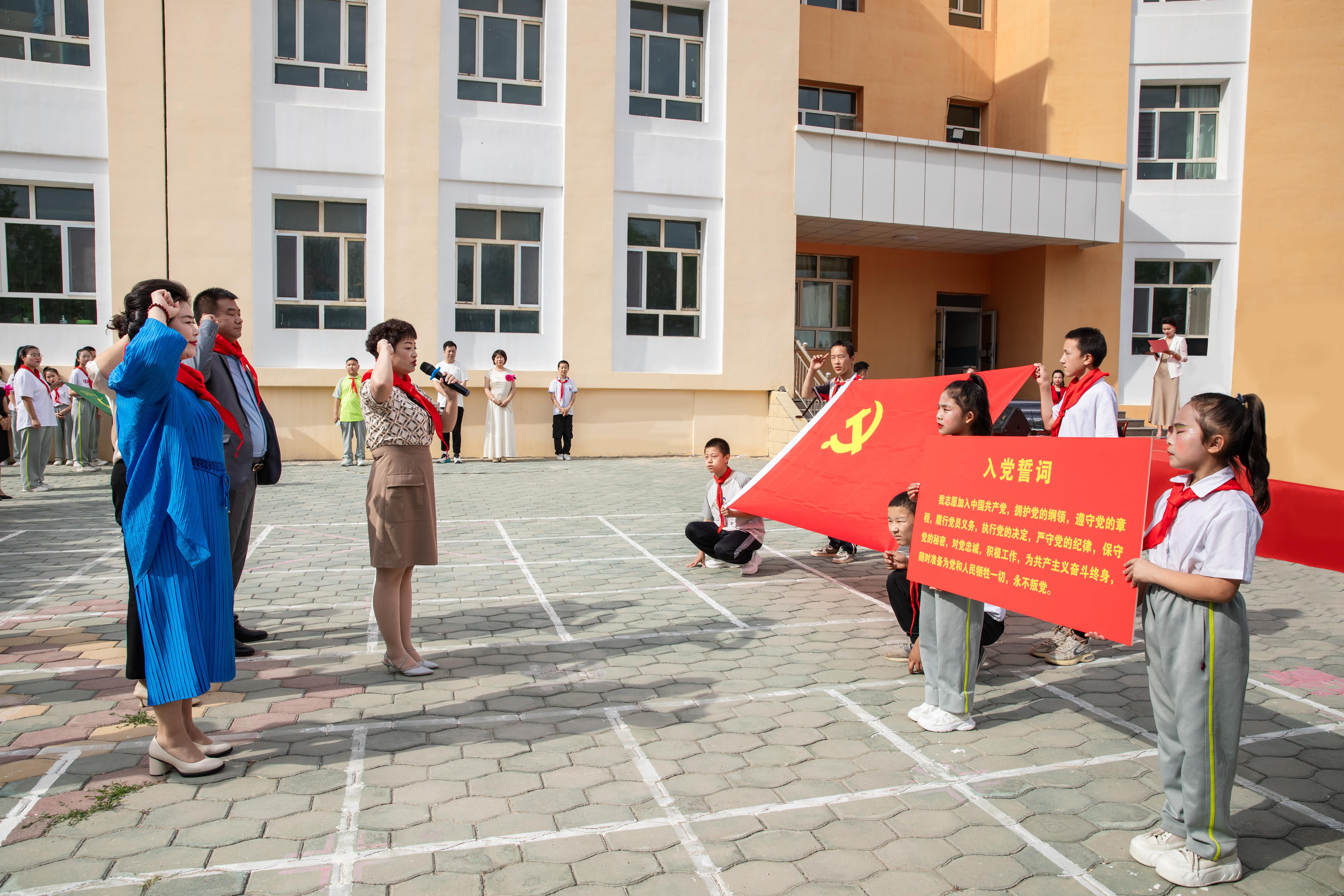 第251所 新疆昌吉州玛纳斯县北五岔镇九游官方站网站入口王俊英学校