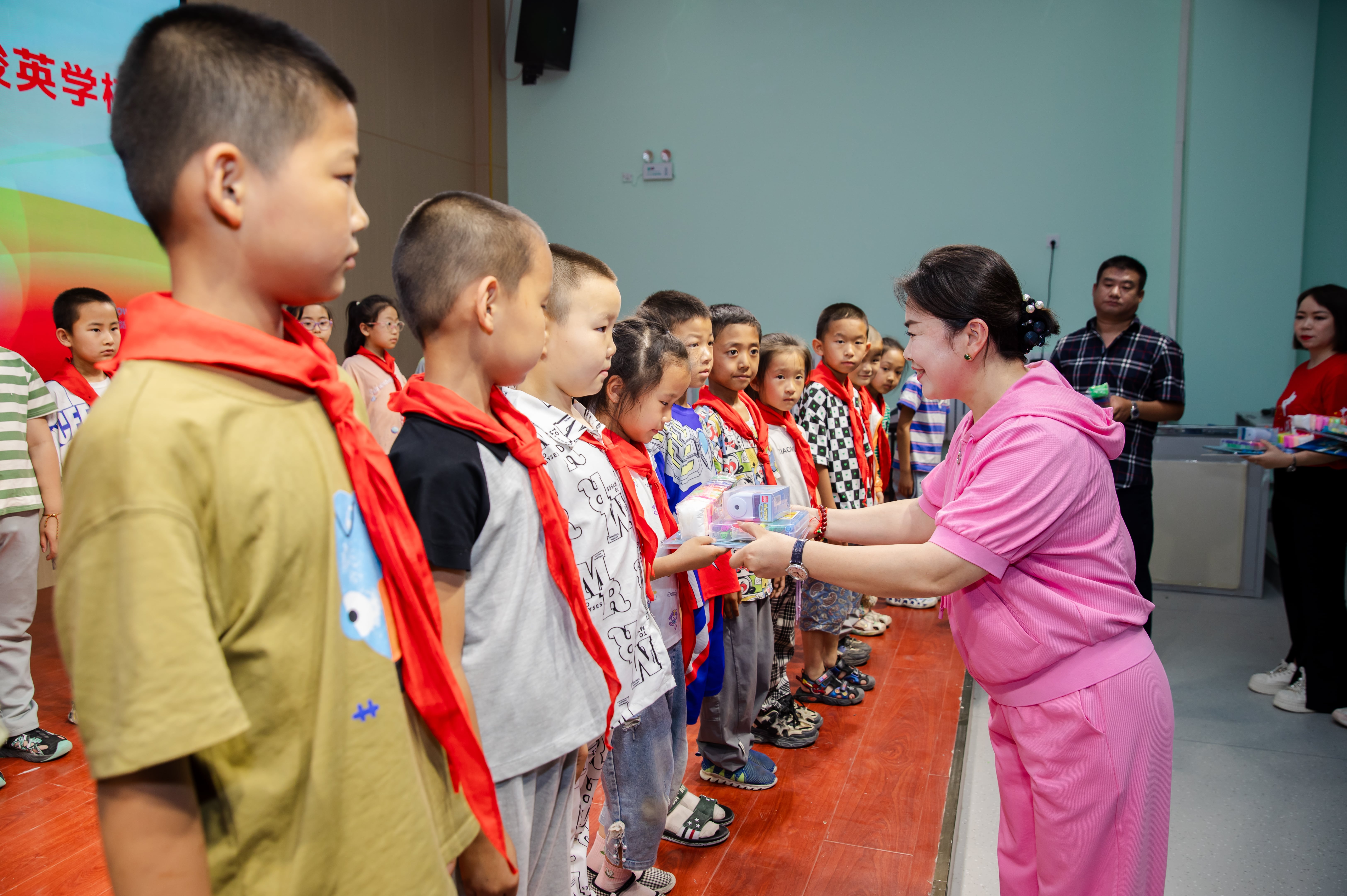 第251所 新疆昌吉州玛纳斯县北五岔镇九游官方站网站入口王俊英学校