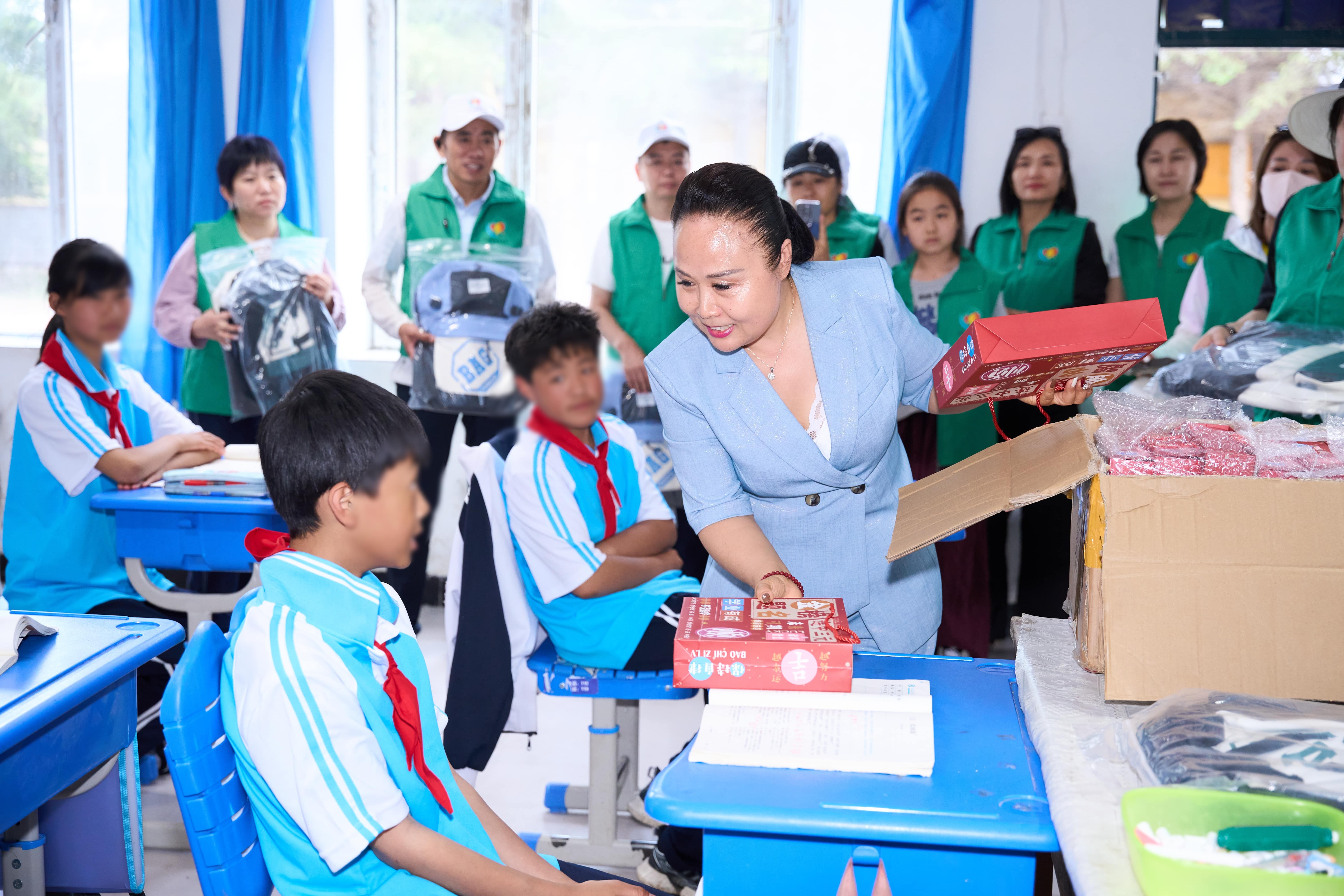 第254所 黑龙江巴彦县黑山镇民乐村九游官方站网站入口侯玉霞学校