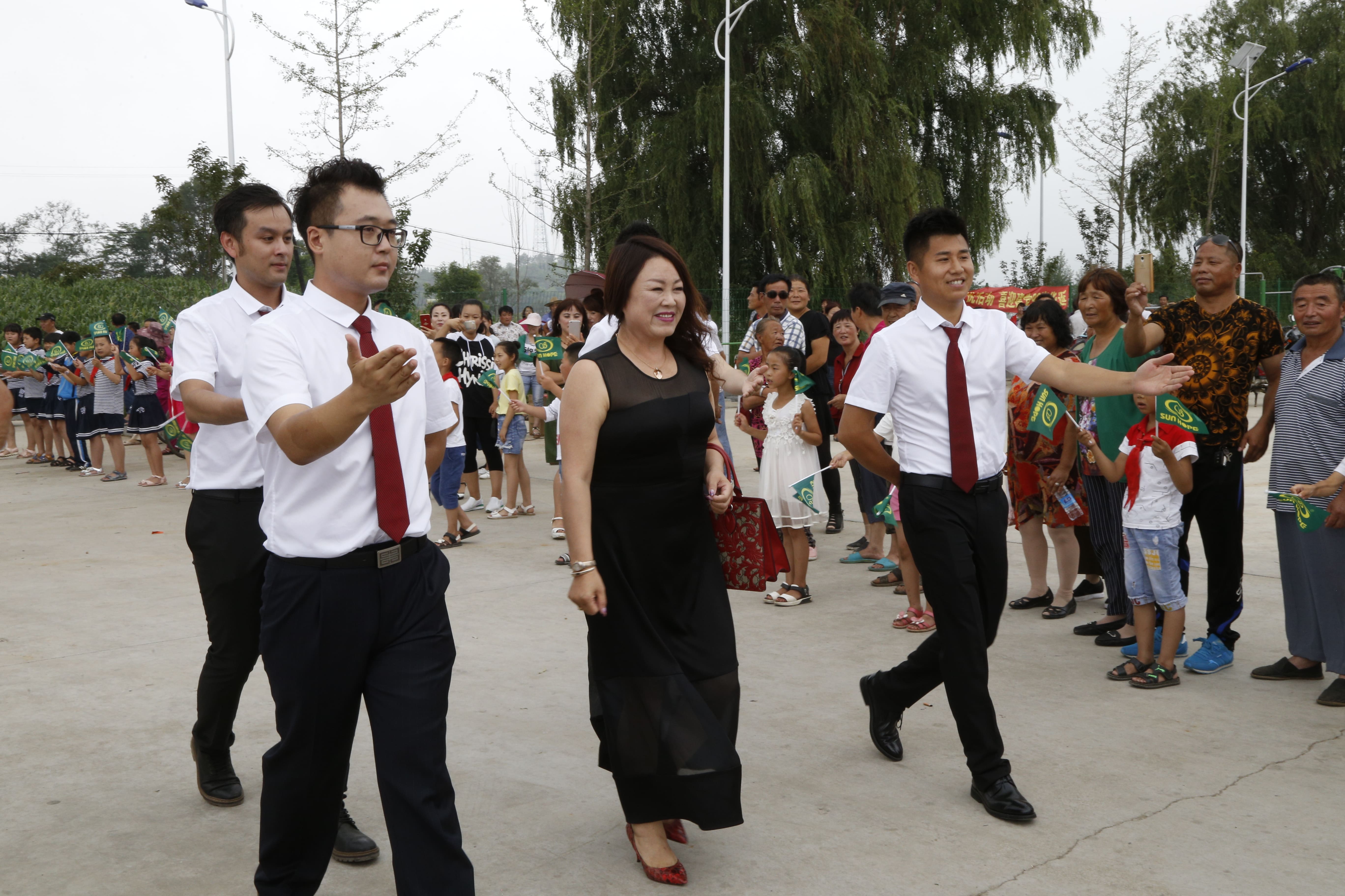 第110所 东港市椅圈镇九游官方站网站入口张兰小学