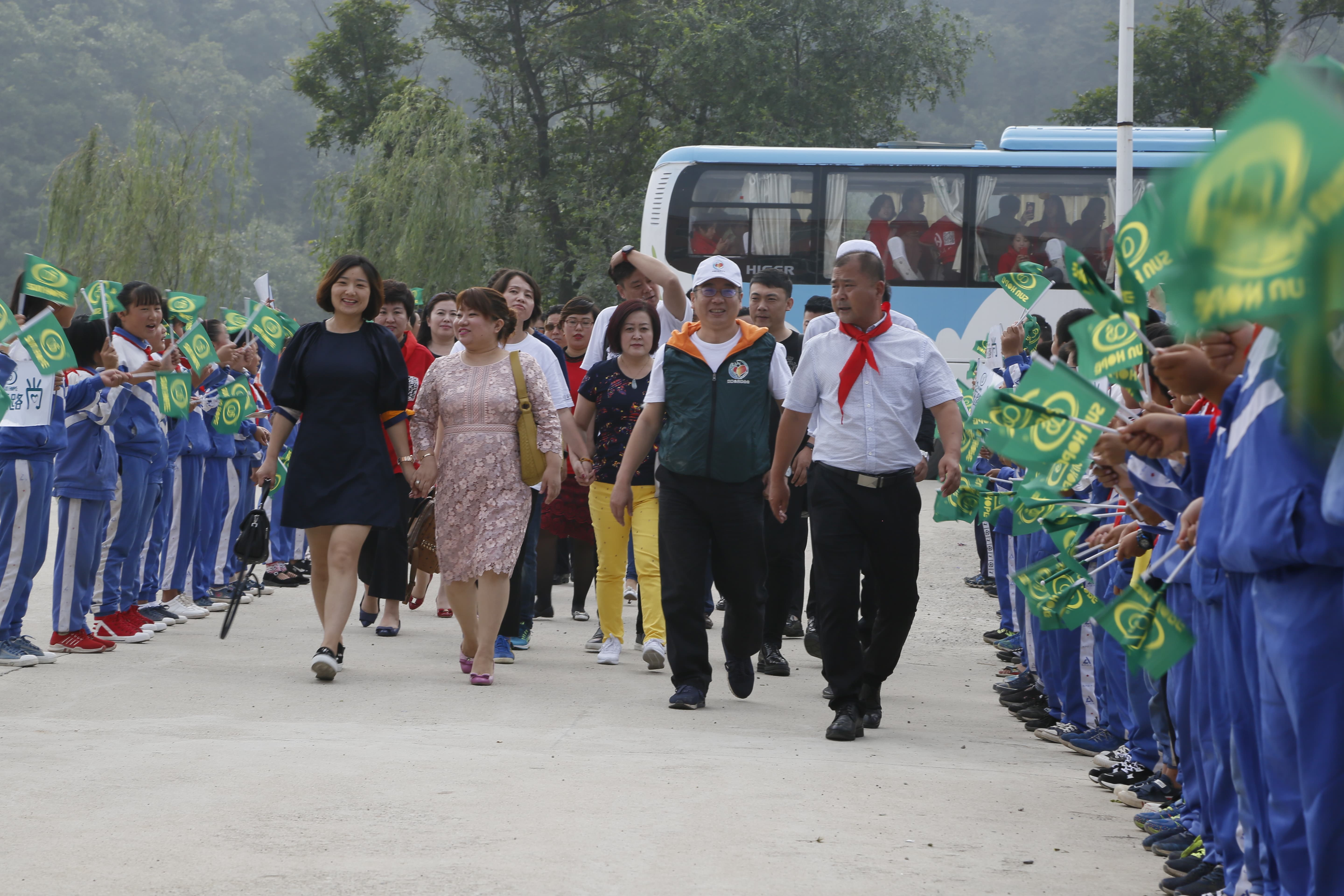 第115所 岫岩县前营镇九游官方站网站入口董波中心小学
