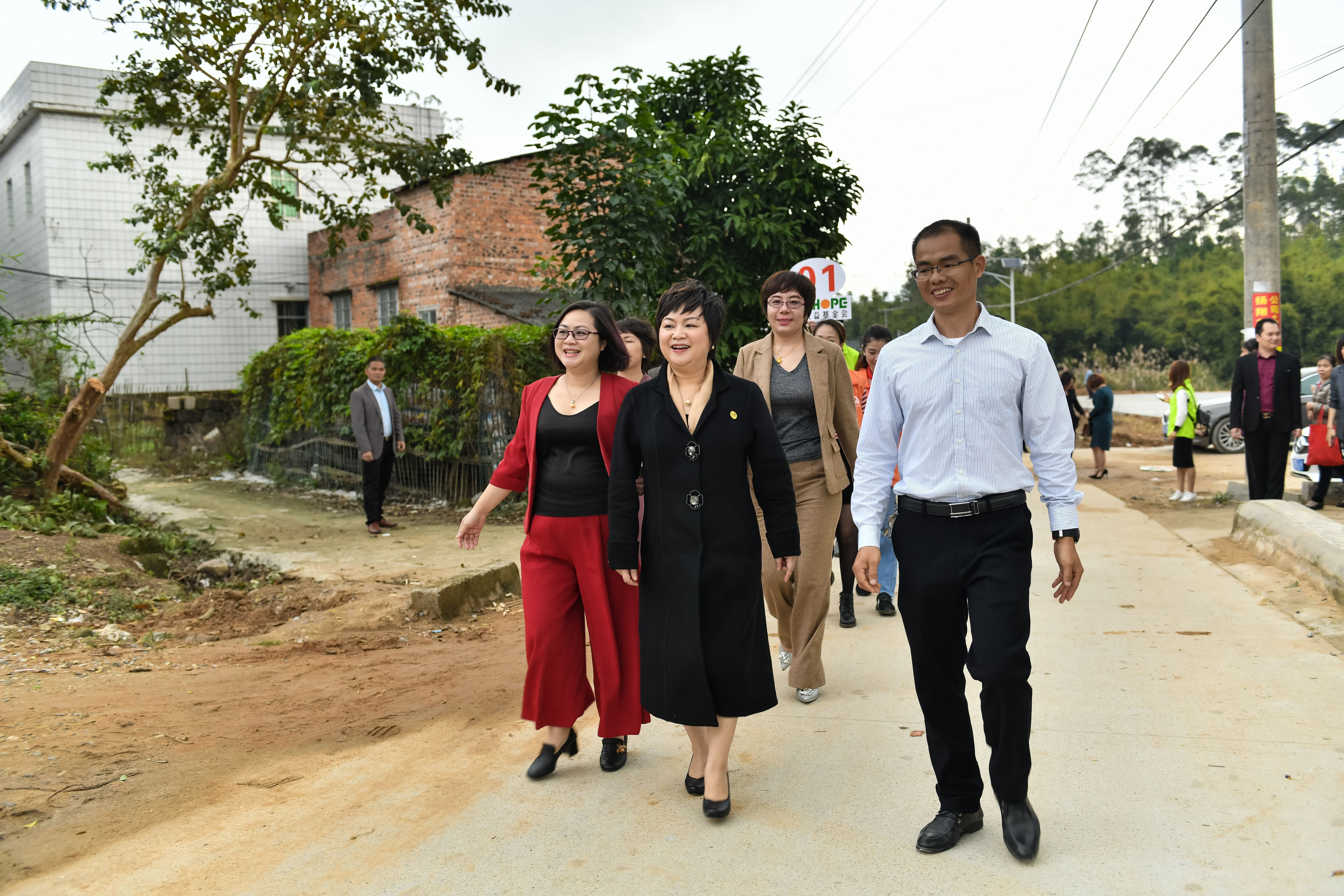 第184所  南宁市宾阳县思陇镇昆仑村九游官方站网站入口韦玲小学